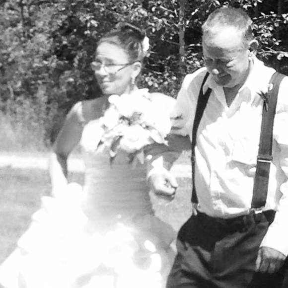 Meet your Posher, Jenn - Picture 1 of 1